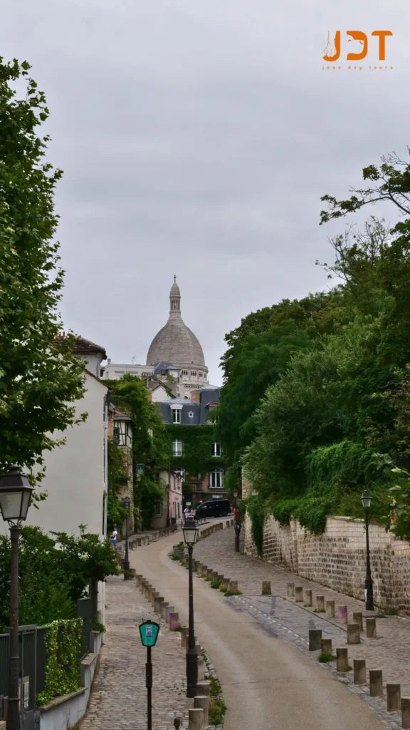 Local in Montmartre