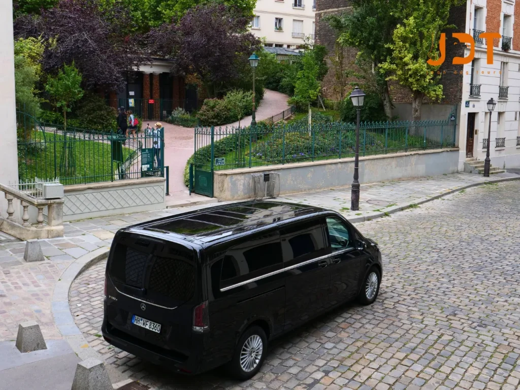 VIP Van for Montmartre
