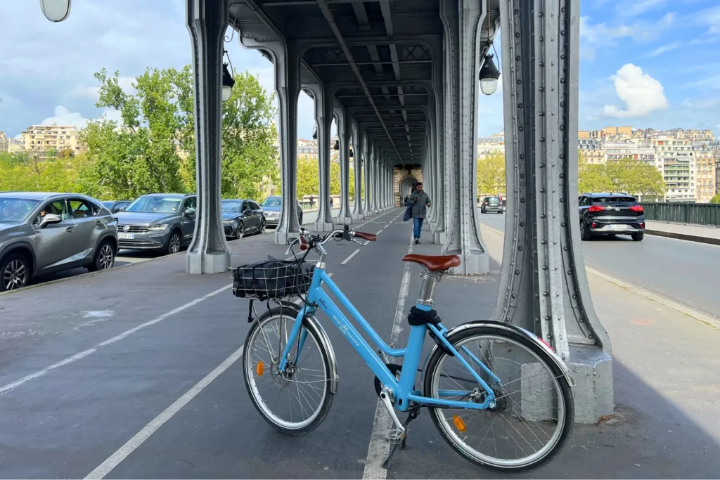 Paris e-bike tour from Notre Dame to the Eiffel Tower